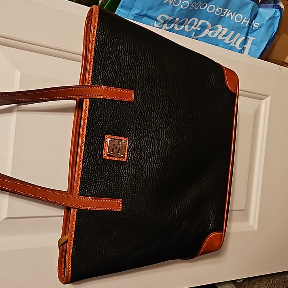 Dooney & Bourke bag
